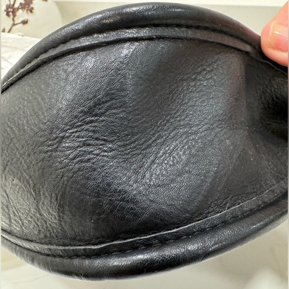 Ah Dorned classic messenger purse bag. Aztec strap. - Picture 9 of 11